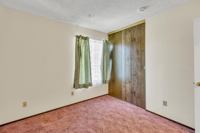 6947 Wolfgram Way, Sacramento, CA 95828