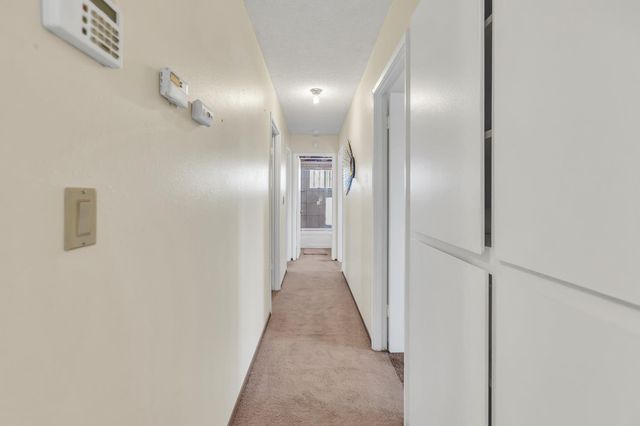 6947 Wolfgram Way, Sacramento, CA 95828