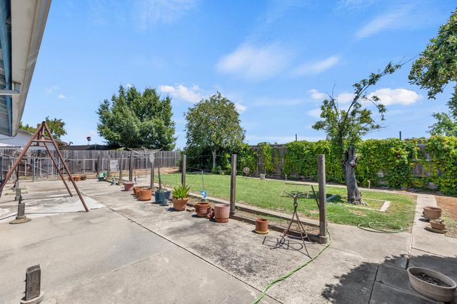 6947 Wolfgram Way, Sacramento, CA 95828