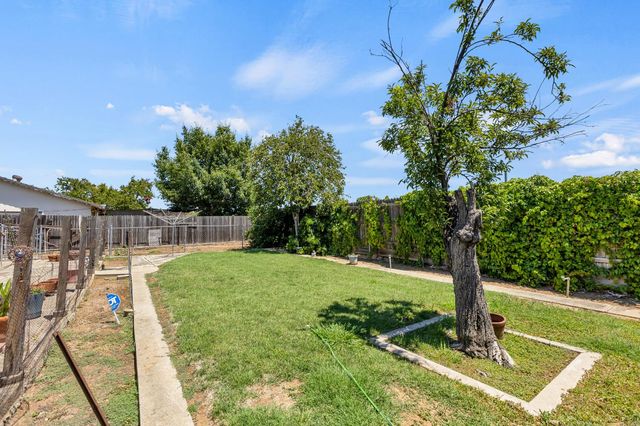 6947 Wolfgram Way, Sacramento, CA 95828