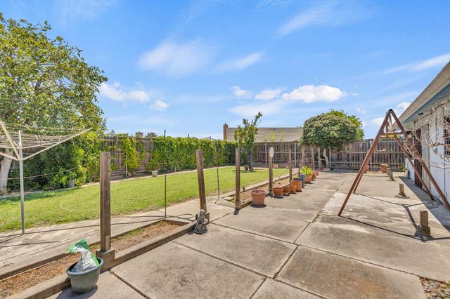 6947 Wolfgram Way, Sacramento, CA 95828