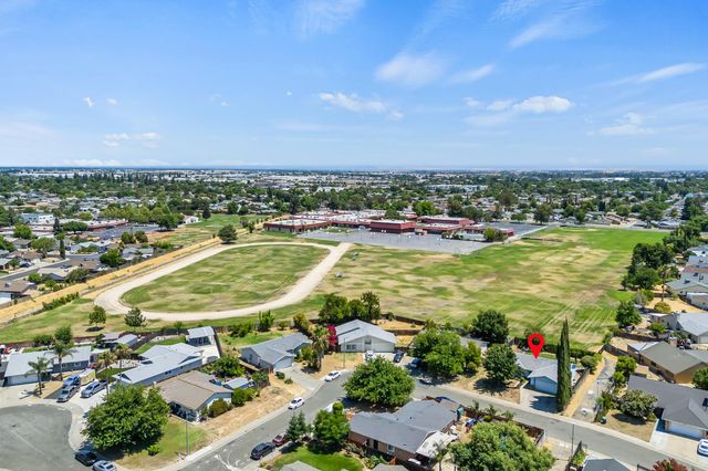 6947 Wolfgram Way, Sacramento, CA 95828