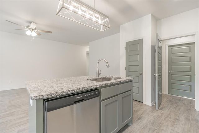 4656 Lincoln Landing, Harrah, OK 73045