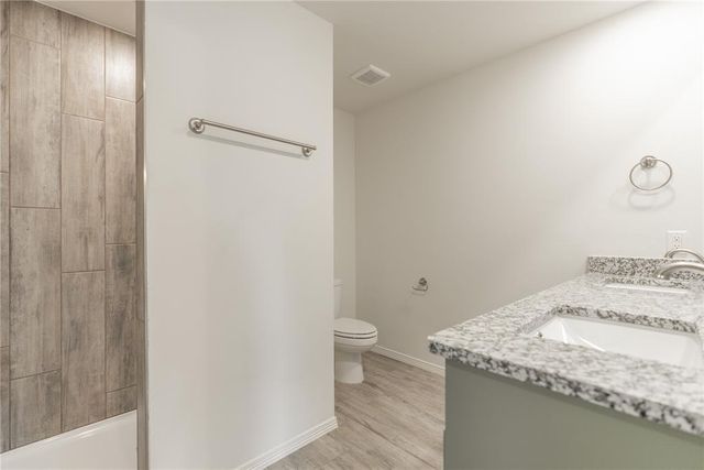4656 Lincoln Landing, Harrah, OK 73045