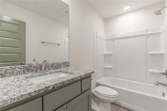 4656 Lincoln Landing, Harrah, OK 73045