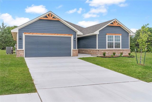 4656 Lincoln Landing, Harrah, OK 73045