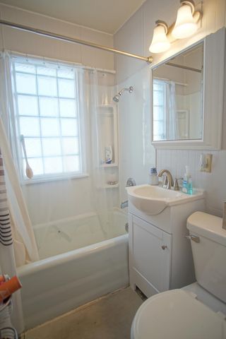 4609 34th Avenue S, Minneapolis, MN 55406