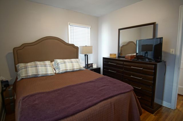 4609 34th Avenue S, Minneapolis, MN 55406