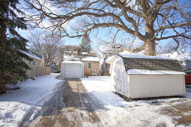 4609 34th Avenue S, Minneapolis, MN 55406