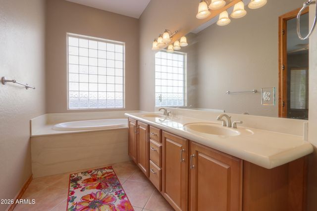 988 W CROOKED STICK Drive, Casa Grande, AZ 85122