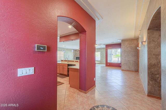 988 W CROOKED STICK Drive, Casa Grande, AZ 85122