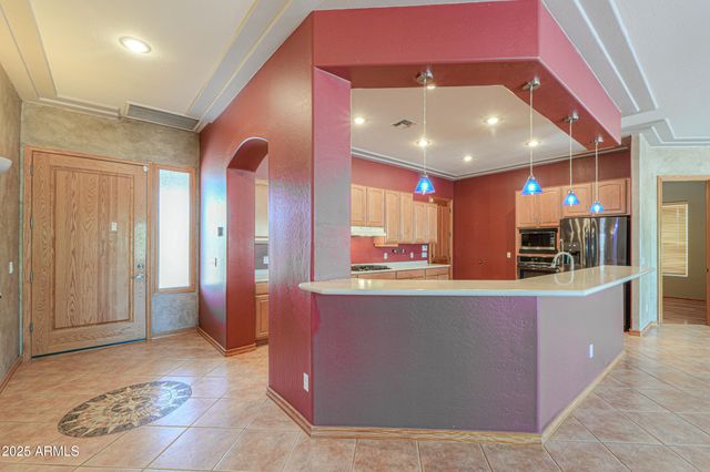 988 W CROOKED STICK Drive, Casa Grande, AZ 85122