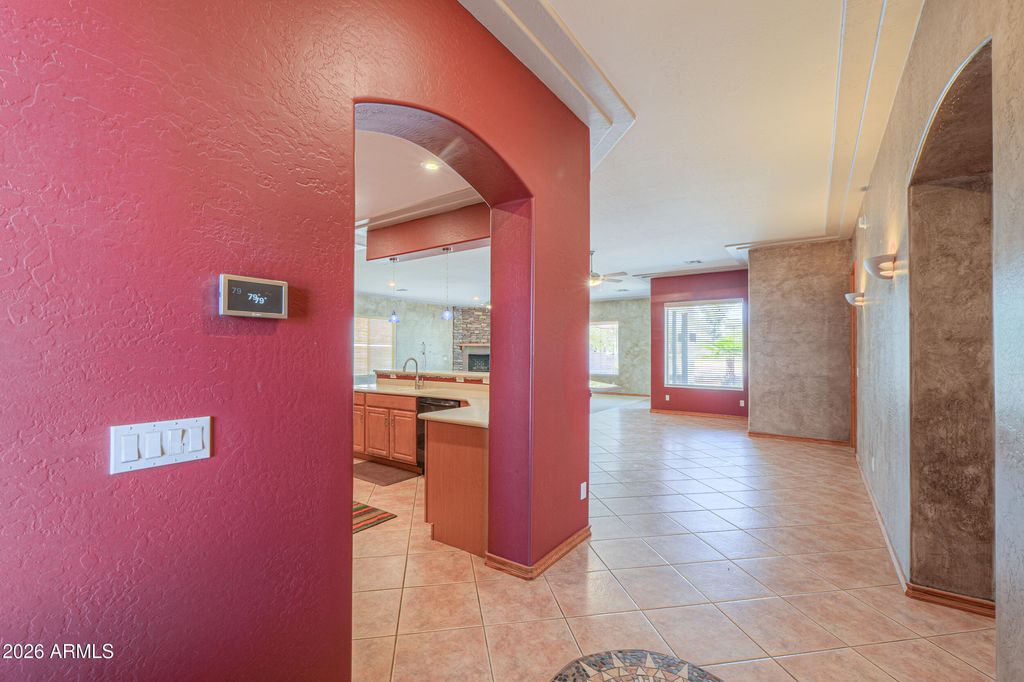 988 W CROOKED STICK Drive, Casa Grande, AZ 85122 — photo 5