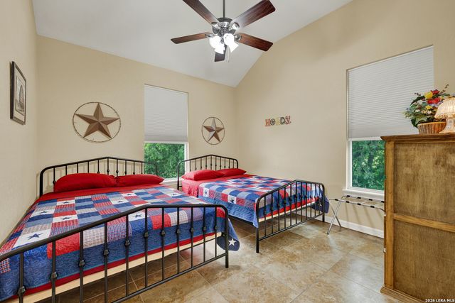186 River Villas Ct, New Braunfels, TX 78132