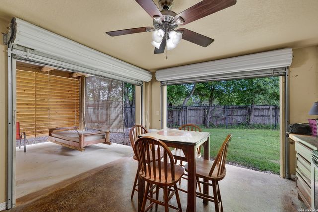 186 River Villas Ct, New Braunfels, TX 78132