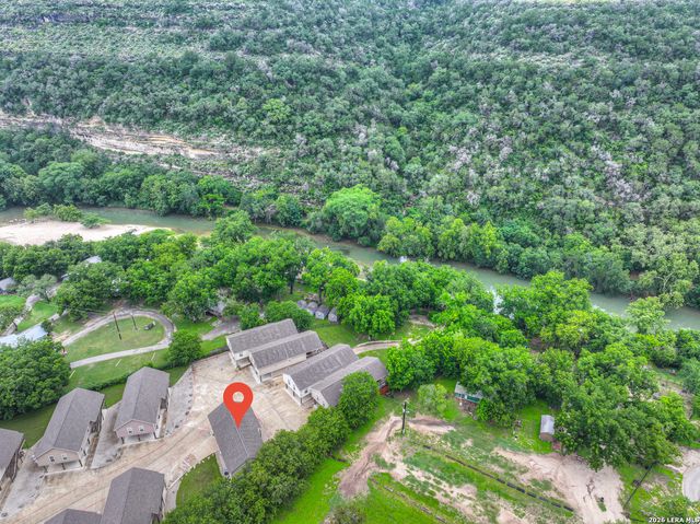 186 River Villas Ct, New Braunfels, TX 78132