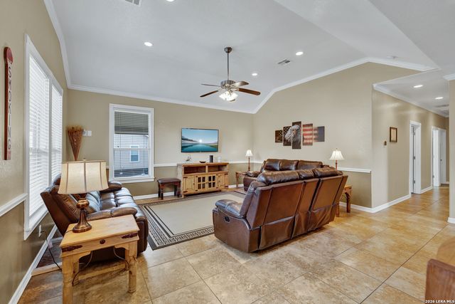 186 River Villas Ct, New Braunfels, TX 78132