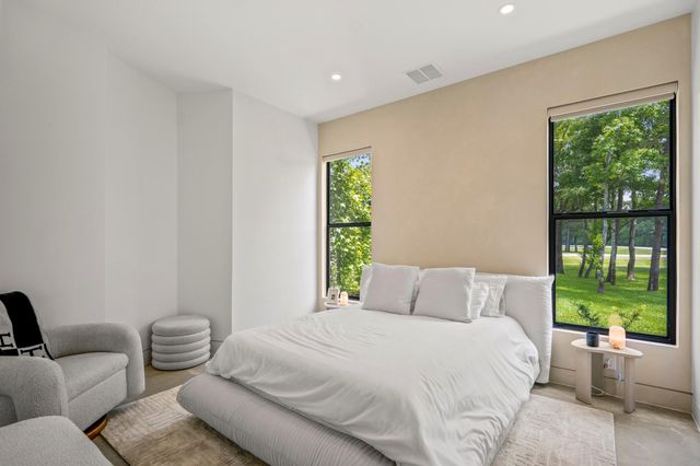 11736 Canyon Court, Conroe, TX 77385