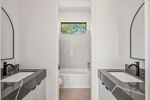 11736 Canyon Court, Conroe, TX 77385