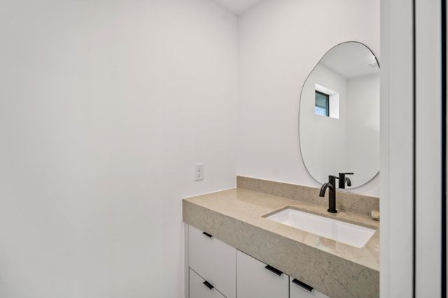 11736 Canyon Court, Conroe, TX 77385