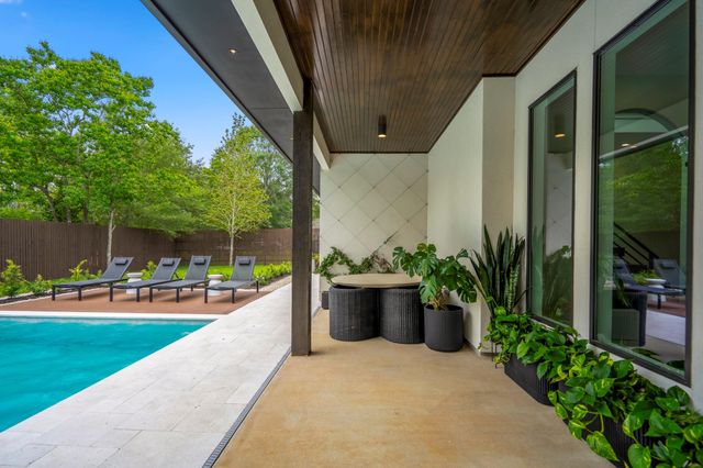 11736 Canyon Court, Conroe, TX 77385