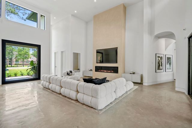 11736 Canyon Court, Conroe, TX 77385