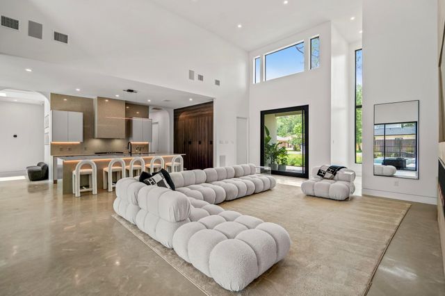 11736 Canyon Court, Conroe, TX 77385