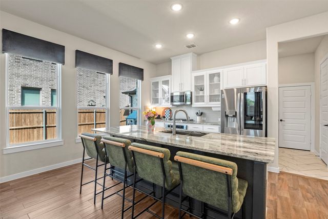 1101 Alderwood Drive, Justin, TX 76247