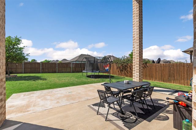 1101 Alderwood Drive, Justin, TX 76247