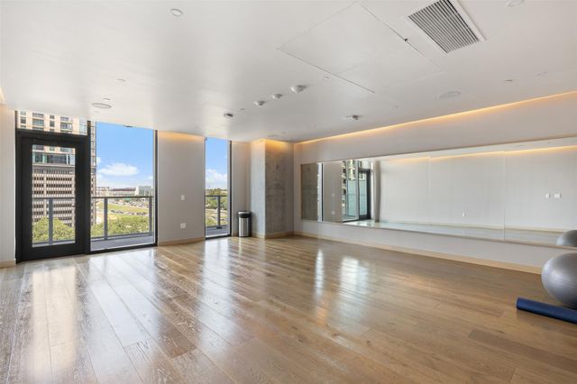 48 East Ave 2405, Austin, TX 78701