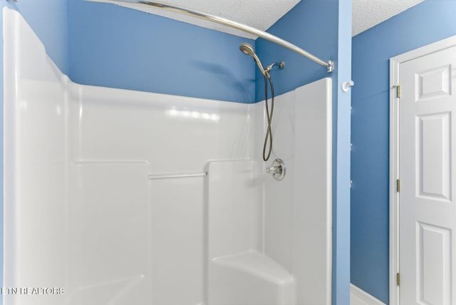 355 Hawthorne Oaks Way, Powell, TN 37849