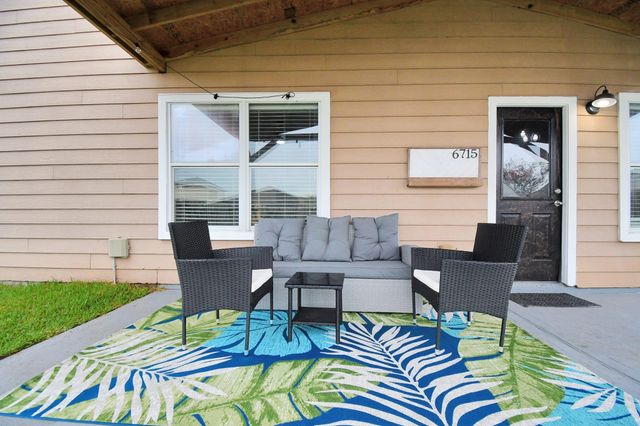 6715 Plum Springs Lane, Richmond, TX 77469