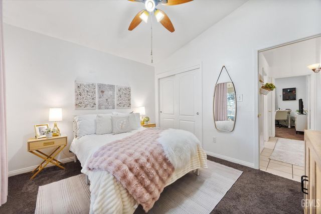 10106 Boone Valley Drive, Bakersfield, CA 93312