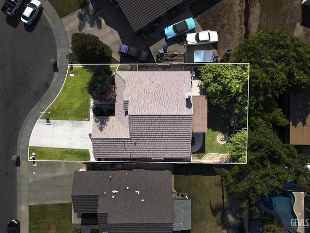 10106 Boone Valley Drive, Bakersfield, CA 93312