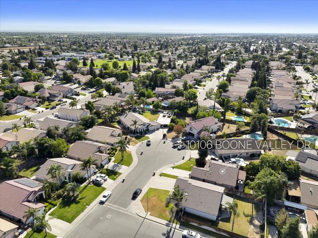10106 Boone Valley Drive, Bakersfield, CA 93312