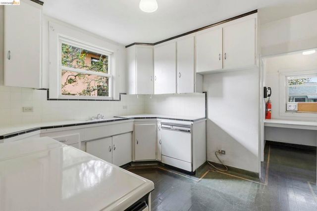 1529 1529 Ada St, Berkeley, CA 94703