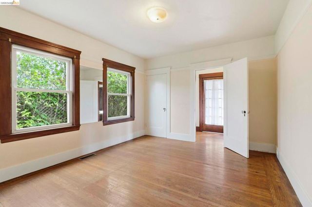 1529 1529 Ada St, Berkeley, CA 94703