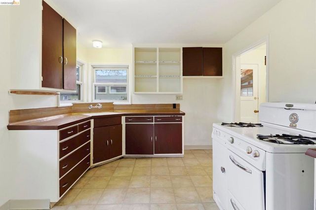 1529 1529 Ada St, Berkeley, CA 94703