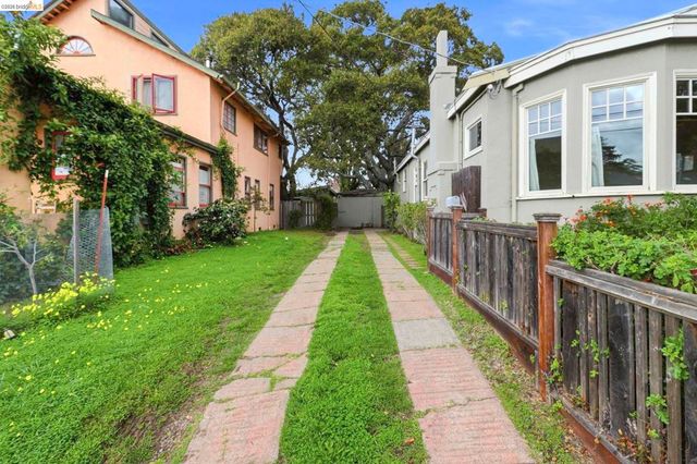 1529 1529 Ada St, Berkeley, CA 94703