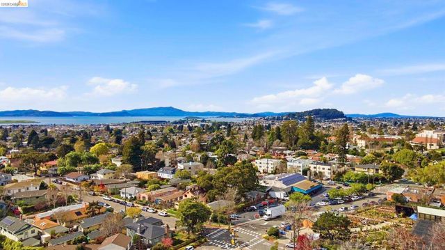 1529 1529 Ada St, Berkeley, CA 94703