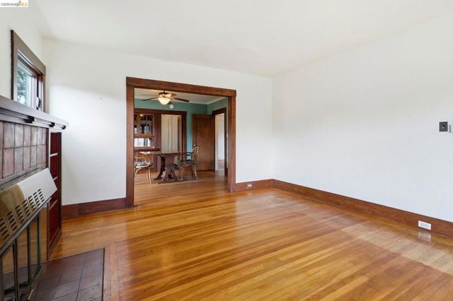 1529 1529 Ada St, Berkeley, CA 94703