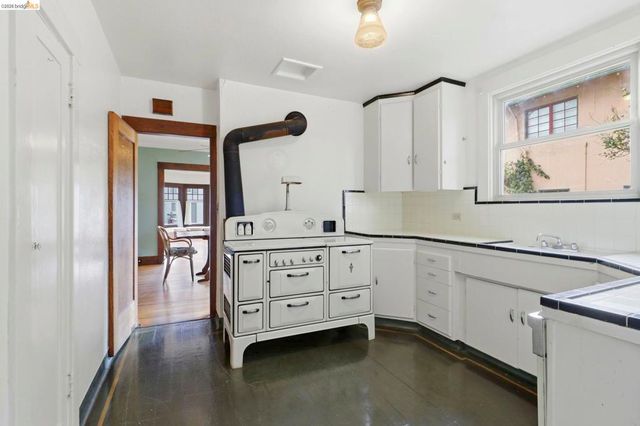 1529 1529 Ada St, Berkeley, CA 94703