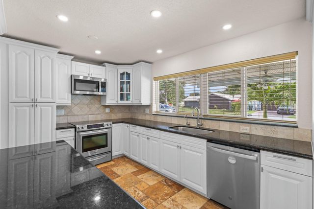 1082 SW 3rd Street, Boca Raton, FL 33486