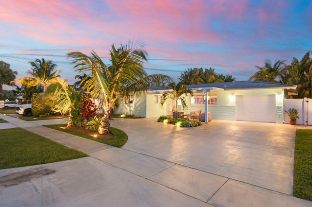 1082 SW 3rd Street, Boca Raton, FL 33486