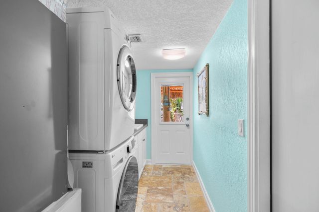 1082 SW 3rd Street, Boca Raton, FL 33486