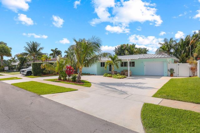 1082 SW 3rd Street, Boca Raton, FL 33486