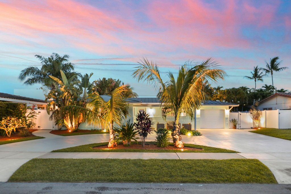 1082 SW 3rd Street, Boca Raton, FL 33486