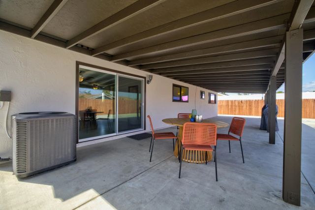 672 Arthur Ave, Oceanside, CA 92057