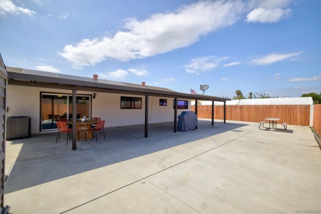 672 Arthur Ave, Oceanside, CA 92057