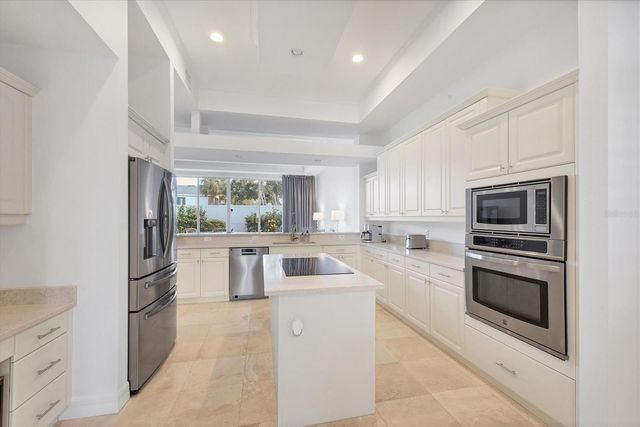 3409 54TH DRIVE W 102, Bradenton, FL 34210